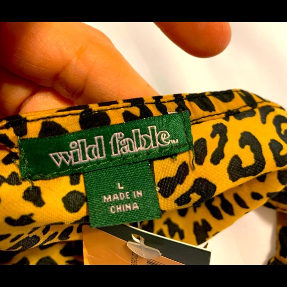 NWT Cute Leopard Animal Print Crop Top Cami M L Wild Fable Vneck Tank - Picture 4 of 4